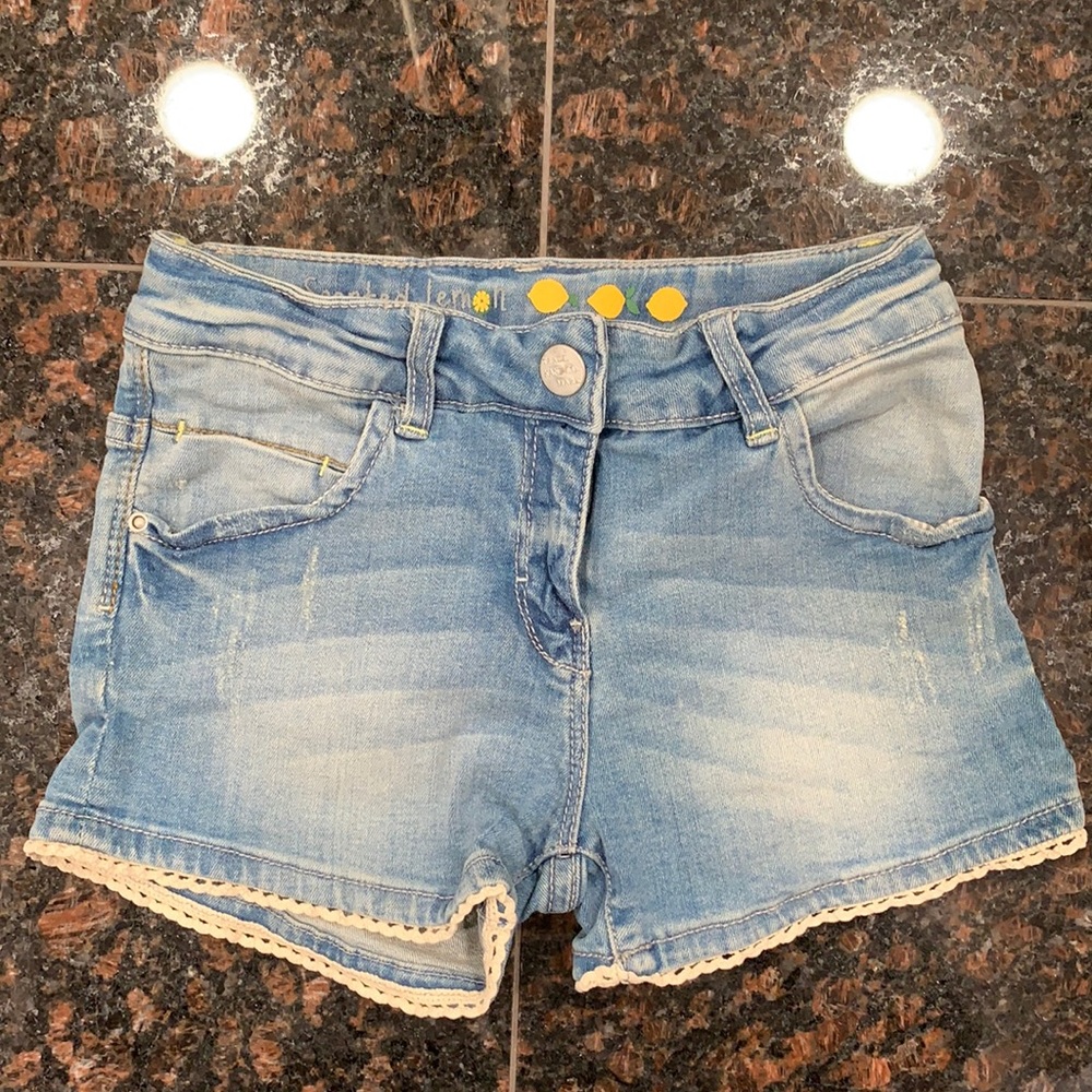 Kanz girls Jean shorts size 6 years